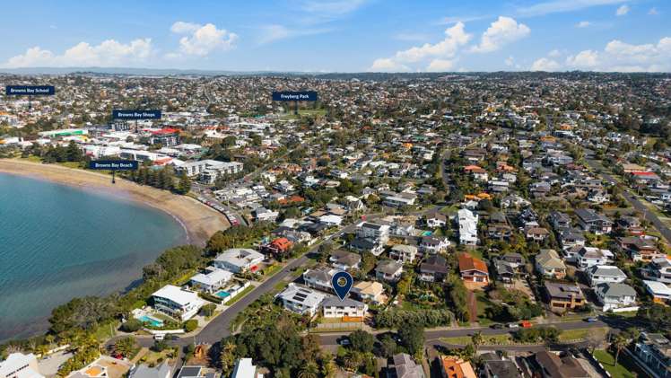 2/14 Clifton Road Waiake_24