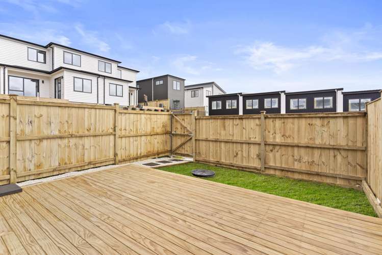19 Sagitta Drive Flat Bush_13