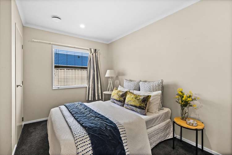 5 Aiden Lane Raureka_11