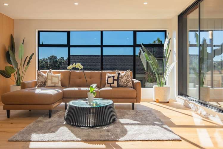 1/403 Beach Road Mairangi Bay_1