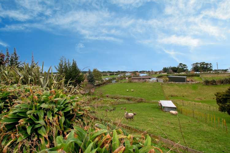 17 King Street Halcombe_9