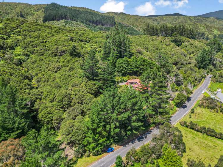 526 Moores Valley Road Wainuiomata_23