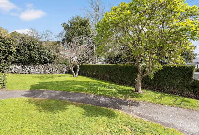 32 Woodford Road Mount Eden_1