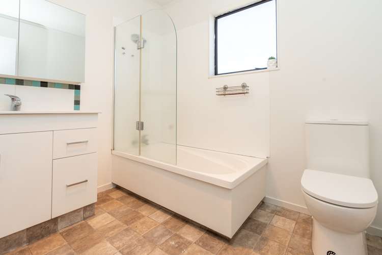 22a Odlin Crescent Nawton_9