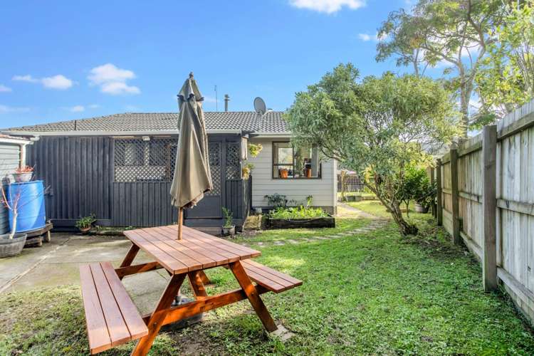 12 Kellett Road Ranui_13