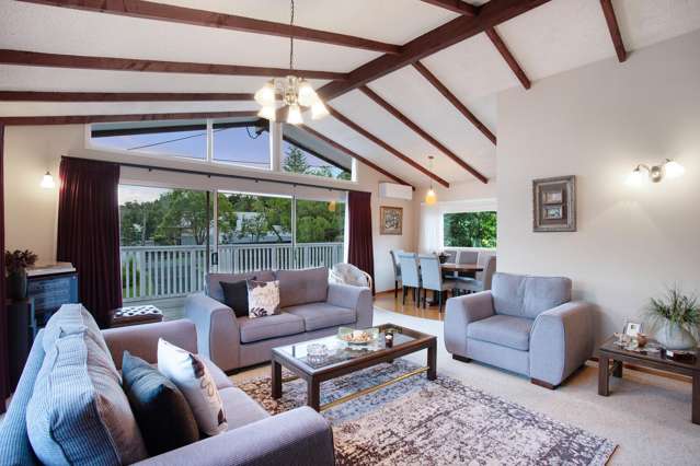211 Woodlands Park Road Titirangi_4