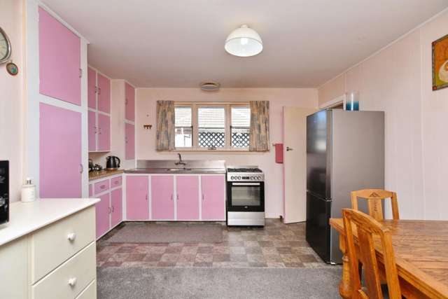 372 Breezes Road Aranui_2