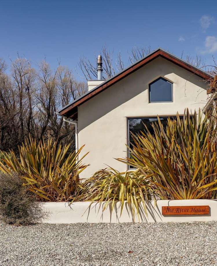 508 Lake Hawea - Albert Town Road Albert Town_18