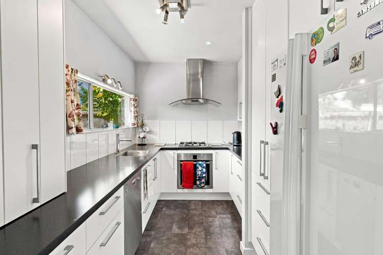 15B Saint Winifreds Place Bryndwr_2