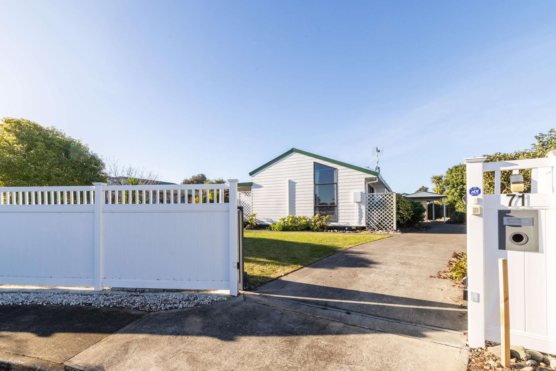 71 Shrimpton Road Haumoana_0