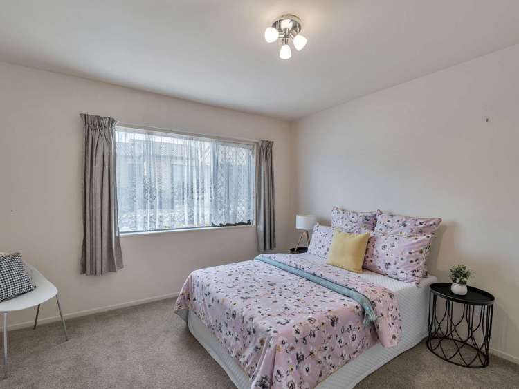 14/197 Royal Road Massey_13