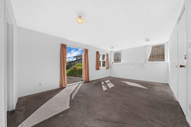 32 Barbary Avenue Kelston_24