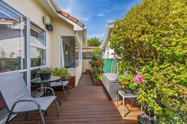 1/38 Kings Crescent Lower Hutt_15