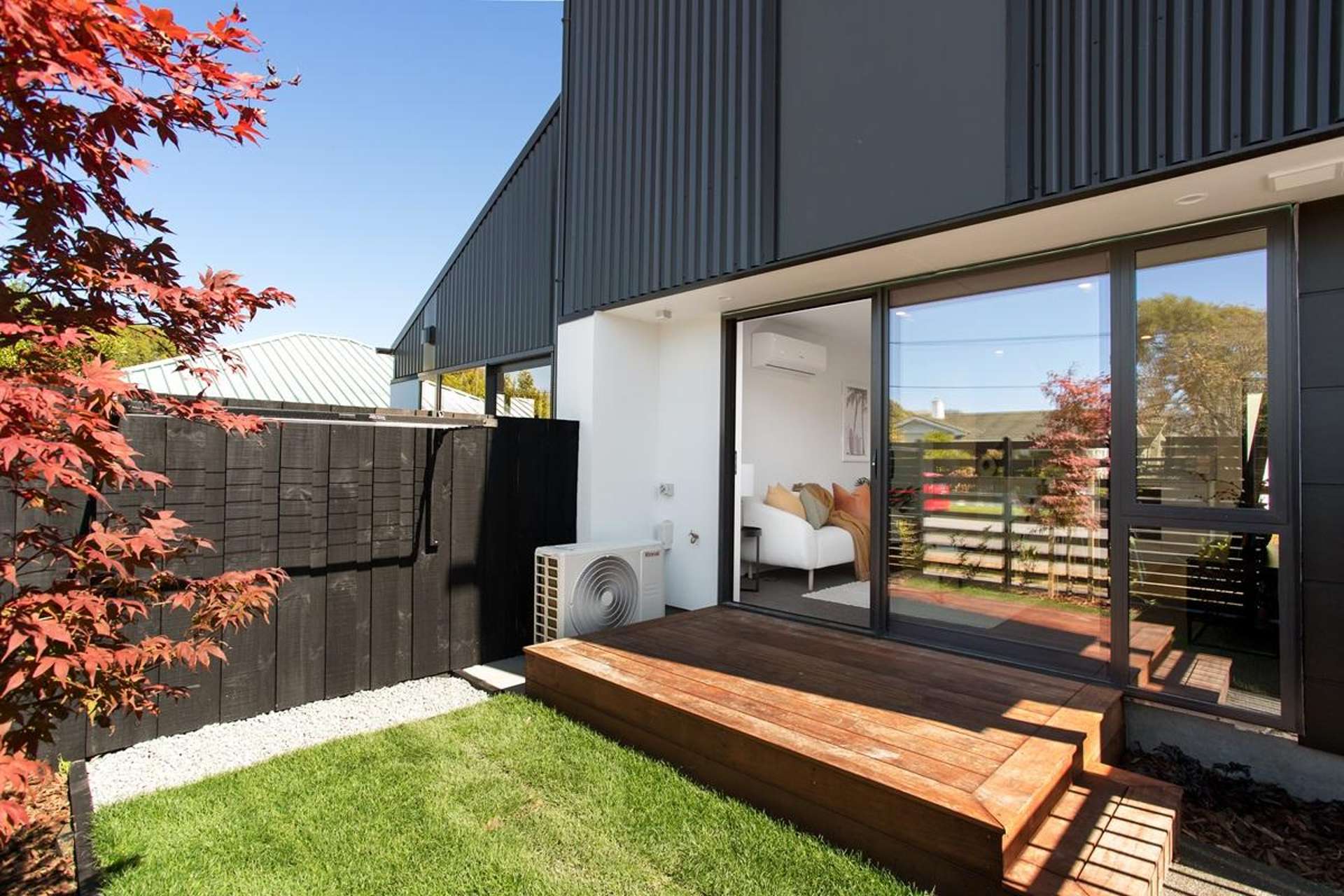 1/15 Silvester Street Woolston_0