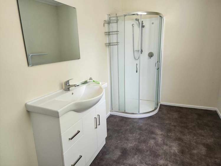 13 Martin Street Porirua East_5