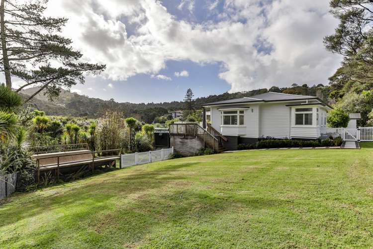 14 Landing Road Titirangi_23