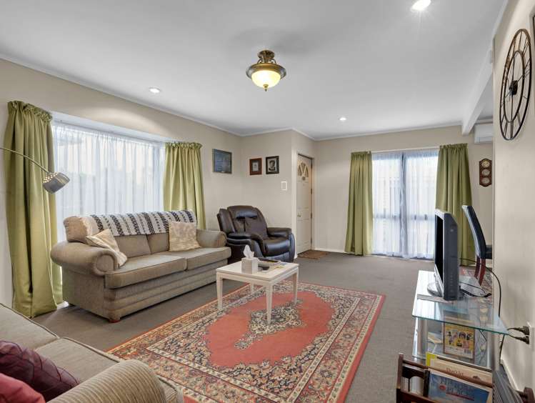 15B Anderson Road Deanwell_17