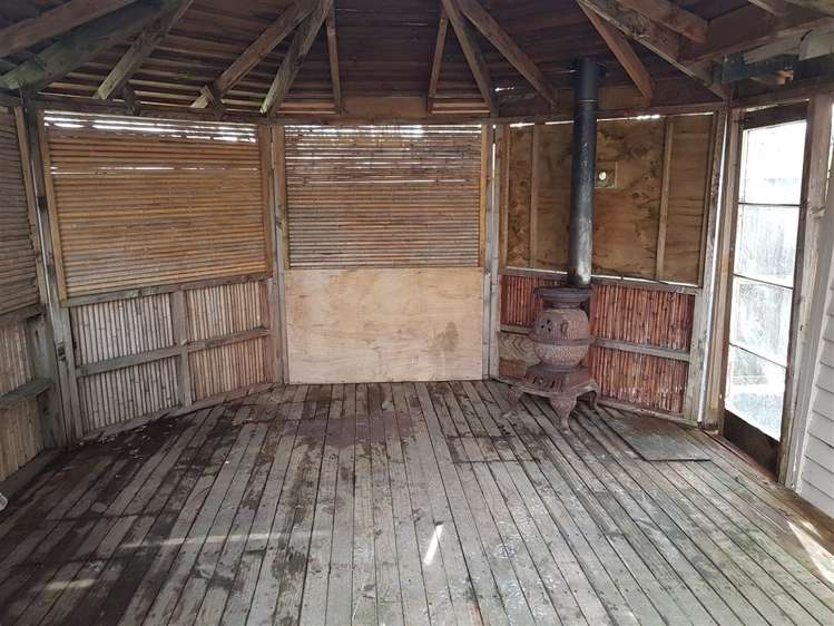 11 Featherstone Avenue Kairaki_10