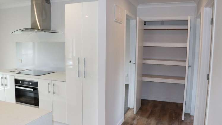 6/11 Hammond Street Hamilton Central_2