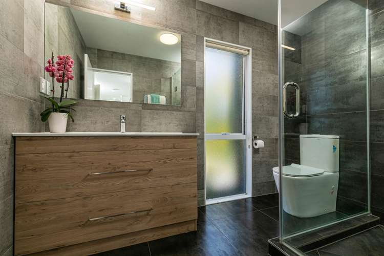 32 Waipuia Place Greenhithe_16