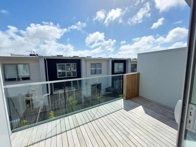 9 Wharetana Crescent 1732_2