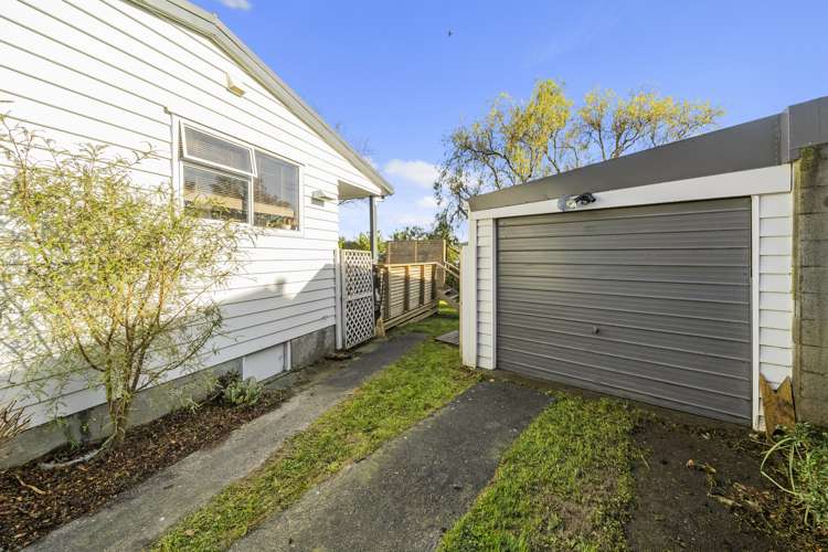 35 Antrim Crescent Wainuiomata_16