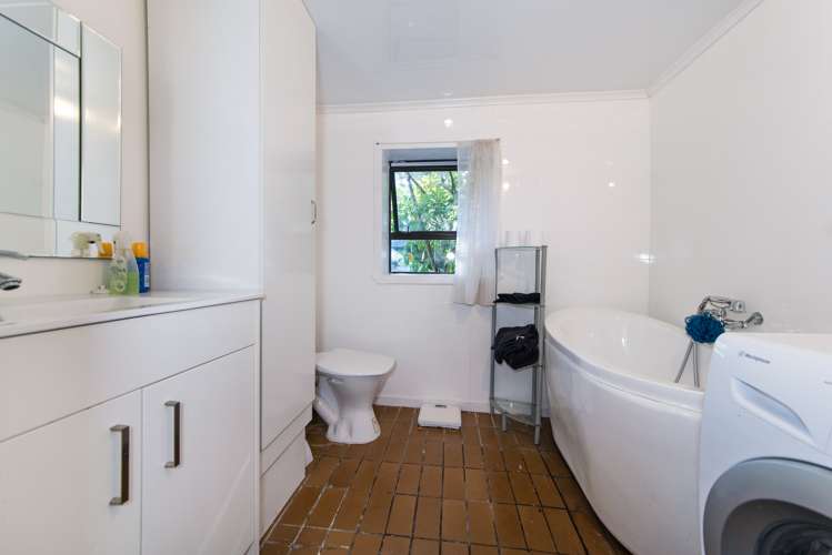 41 Howard Road Orere Point_20