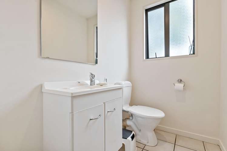 1 Trist Place Edgeware_13