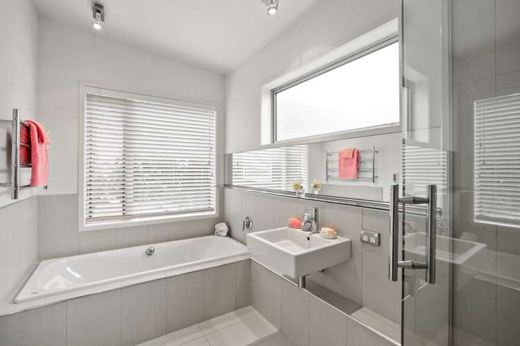 11a Shearer Drive Oakura_21