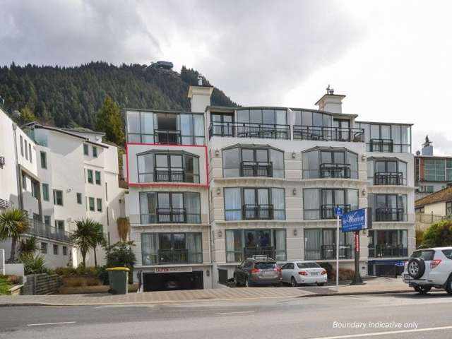8/109 Au Beach Street Queenstown_1