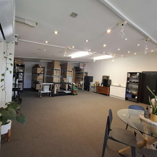 8A/3038 Great North Road New Lynn_4