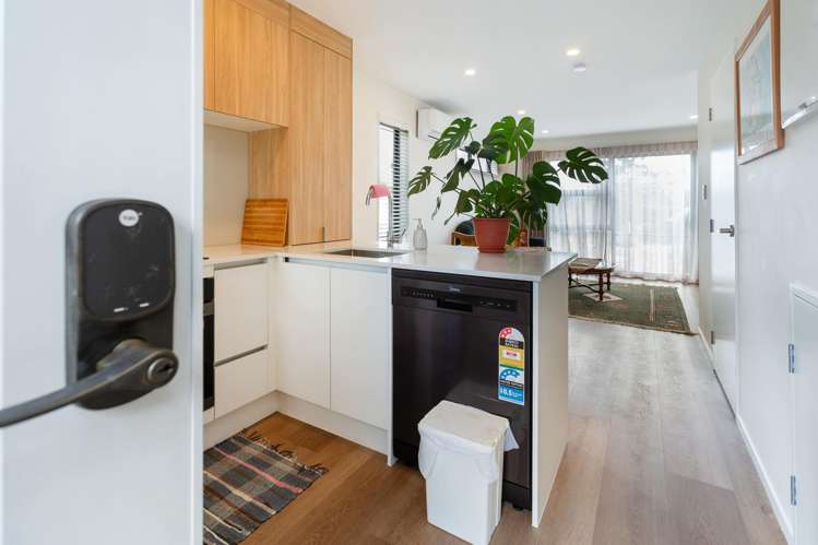 84 Selo Street Glen Eden_5