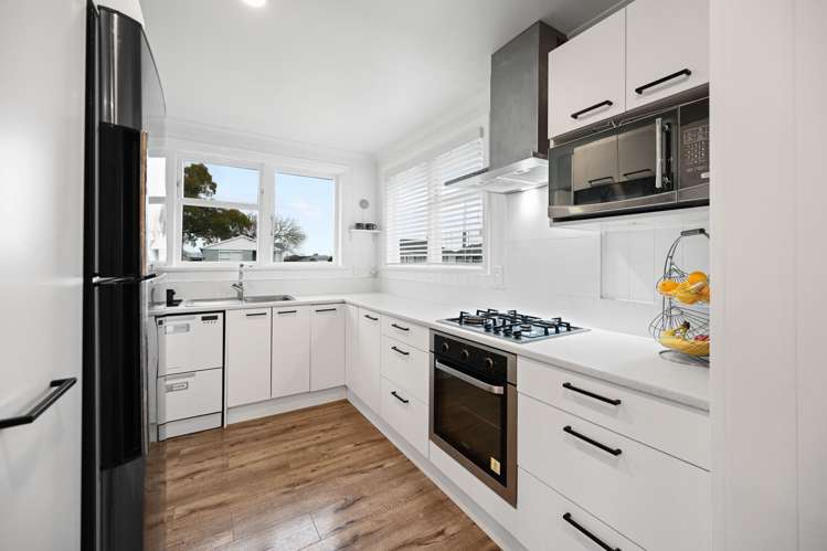 7 Robertson Place Rukuhia_1