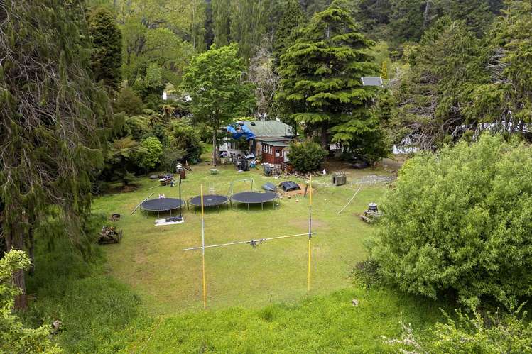 446-452 Stokes Valley Road Stokes Valley_13