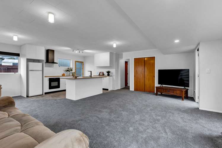 3/166 Ngamotu Road Spotswood_11