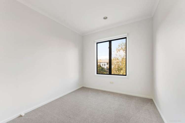 86/1 Ambrico Place New Lynn_9