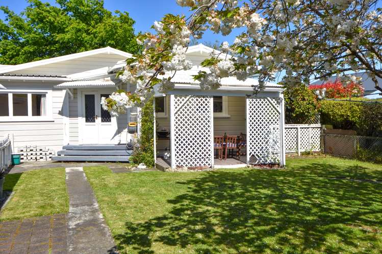 2 Davy Street Carterton_14