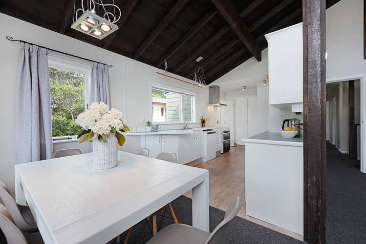 79 Thurleigh Grove Karori_7