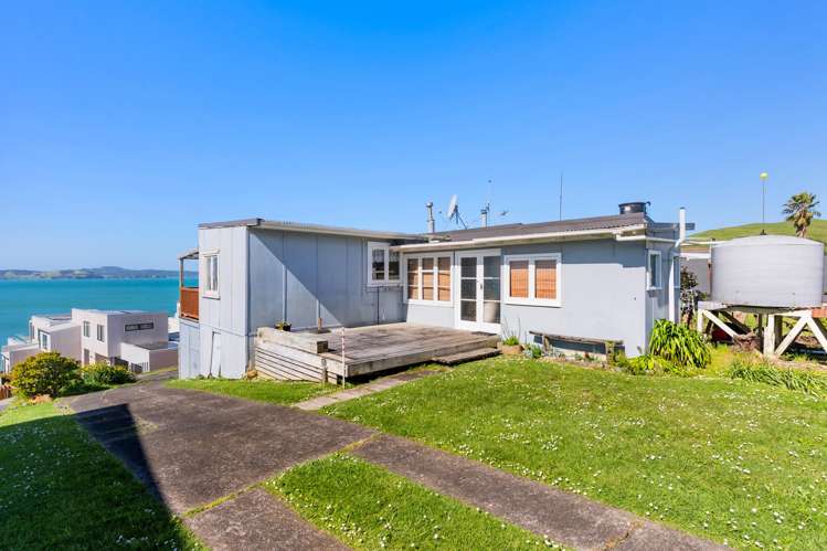 55 Carlton Crescent Maraetai_3