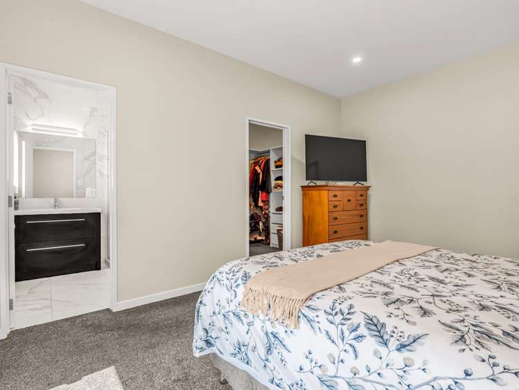 21 Jeroboam Loop Huapai_24