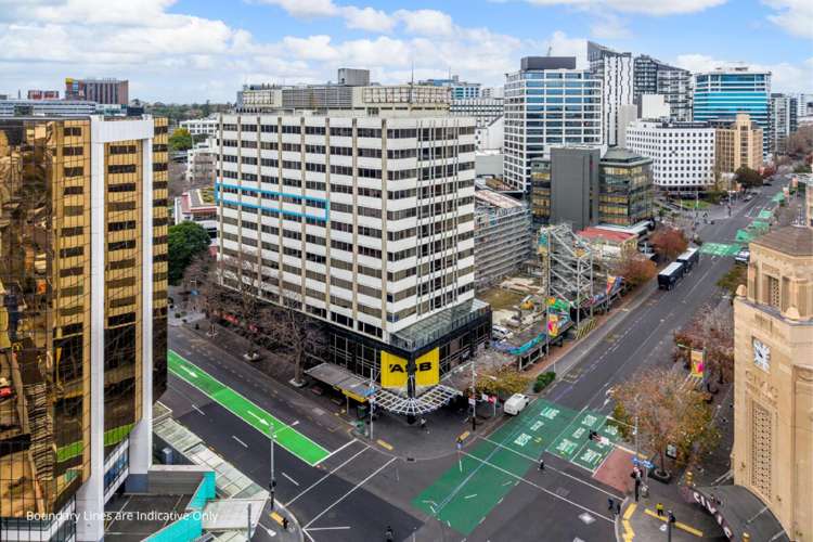 8/300 Queen Street_0