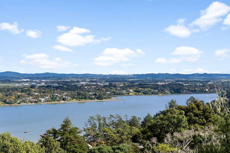 71 Attwood Road Paremoremo_25