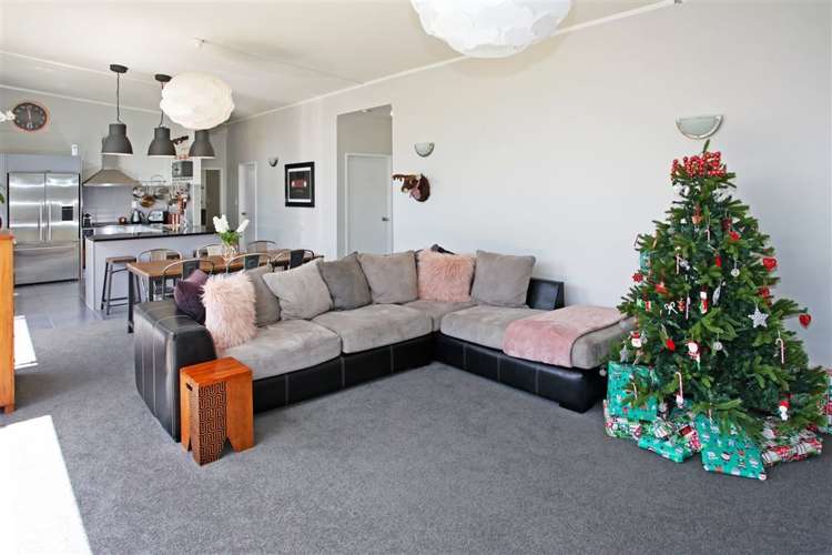 14 Merlot Lane Pukekohe_8