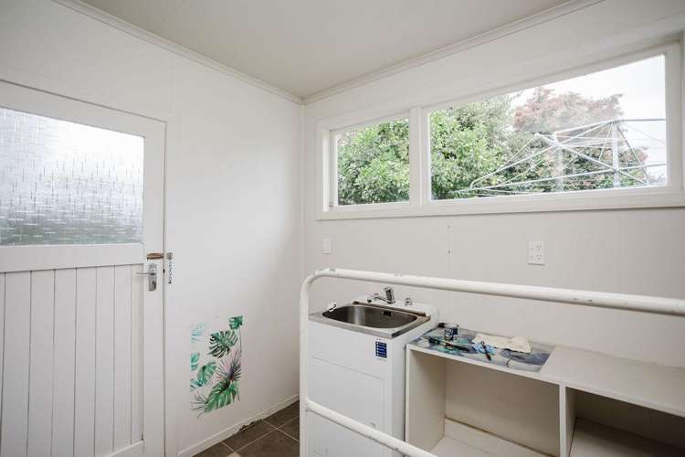 9 Ries Street Dannevirke_19