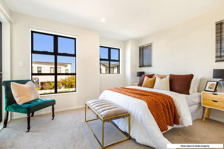 11 Irving Place Hobsonville_19