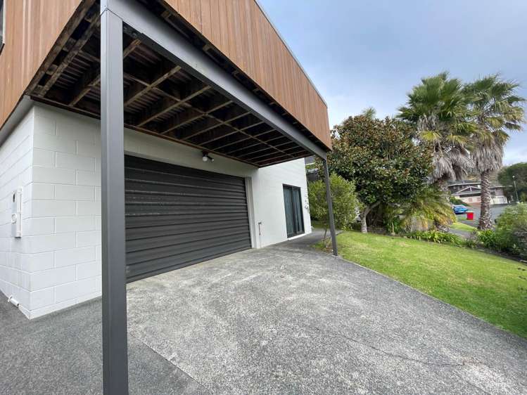 6 Tiri View Place Waiake_27