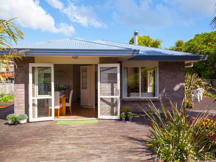 19 Tutchen Avenue Raglan_24