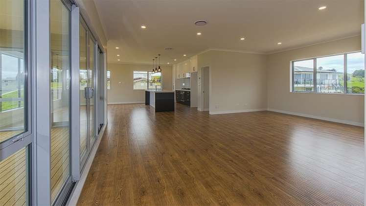 6 Te Makuru Lane Maraetai_10