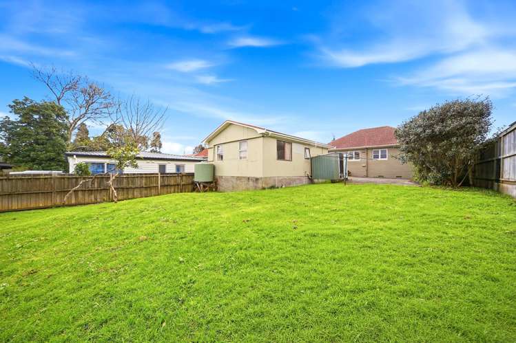 8 Renton Road Mt Albert_13