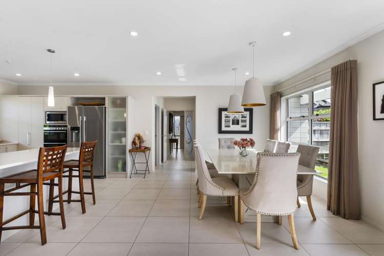 7 Andalusian Way Karaka_12